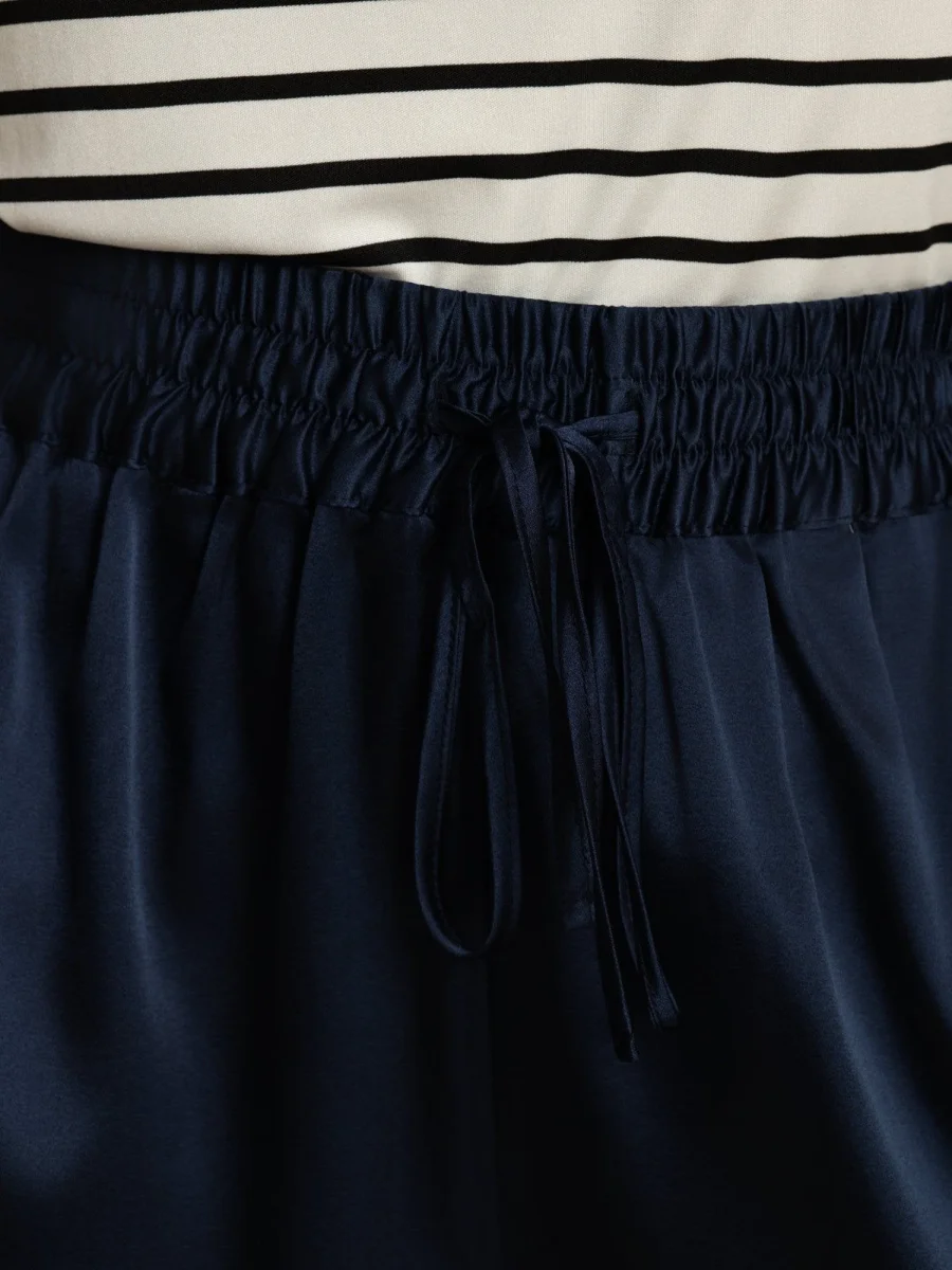 Shorts Mujer de Cintura Alta Línea A en Seda 19Momme con Cintura Fruncida con Cordón - Imagen 6