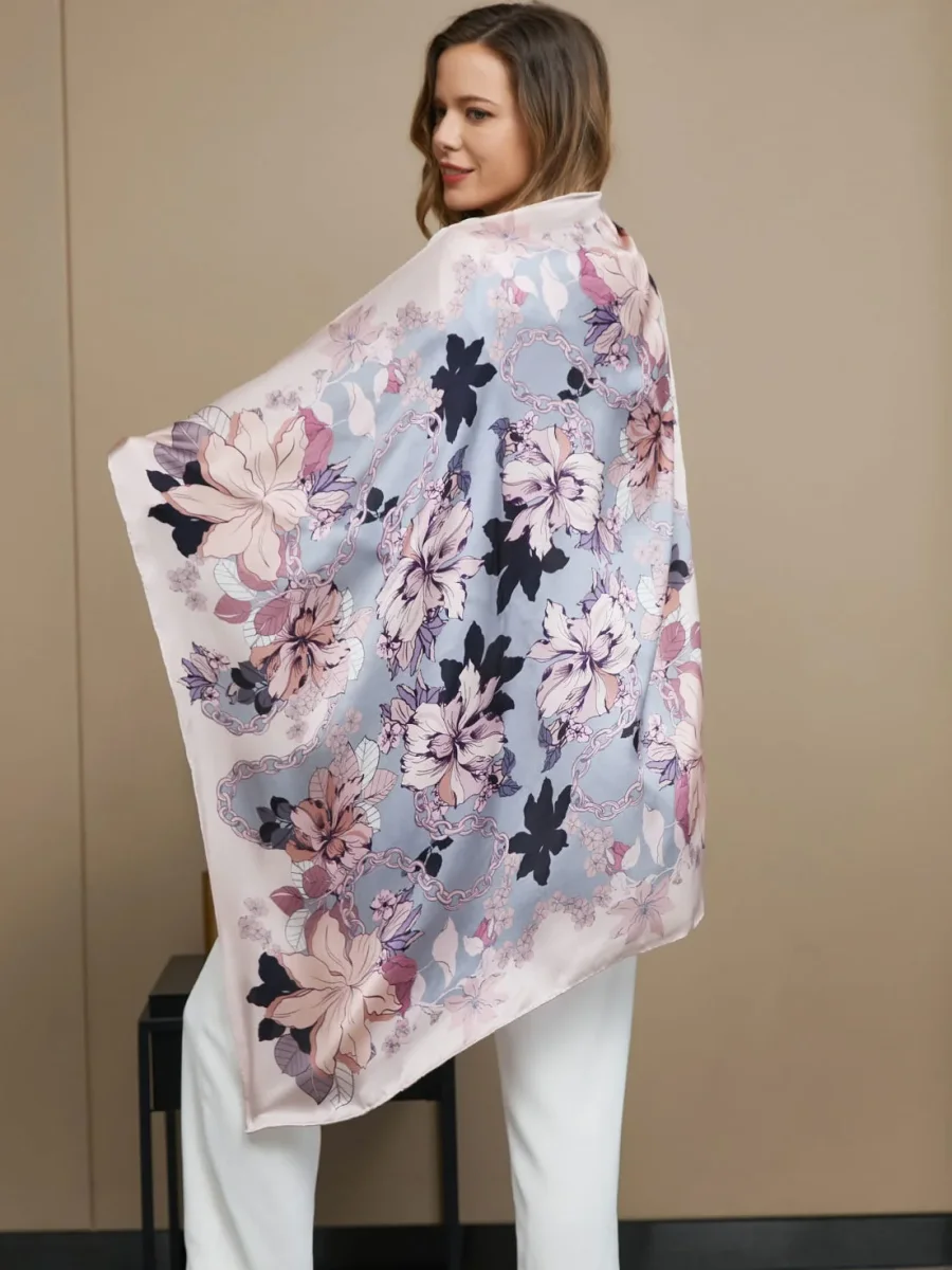 Bufanda / chal cuadrado de seda pura con estampado floral 86x86cm