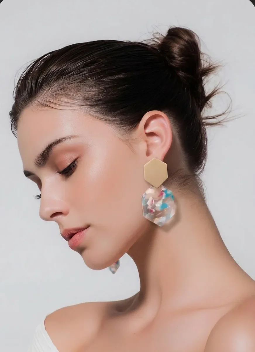 Pendientes geométricos diseño hexagonal, Escarlet
