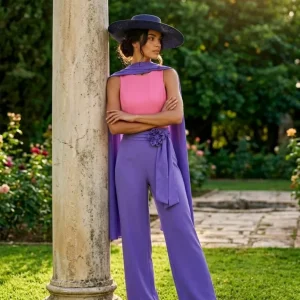 Mono de invitada Naroa, diseño liso sin mangas y pantalón ancho