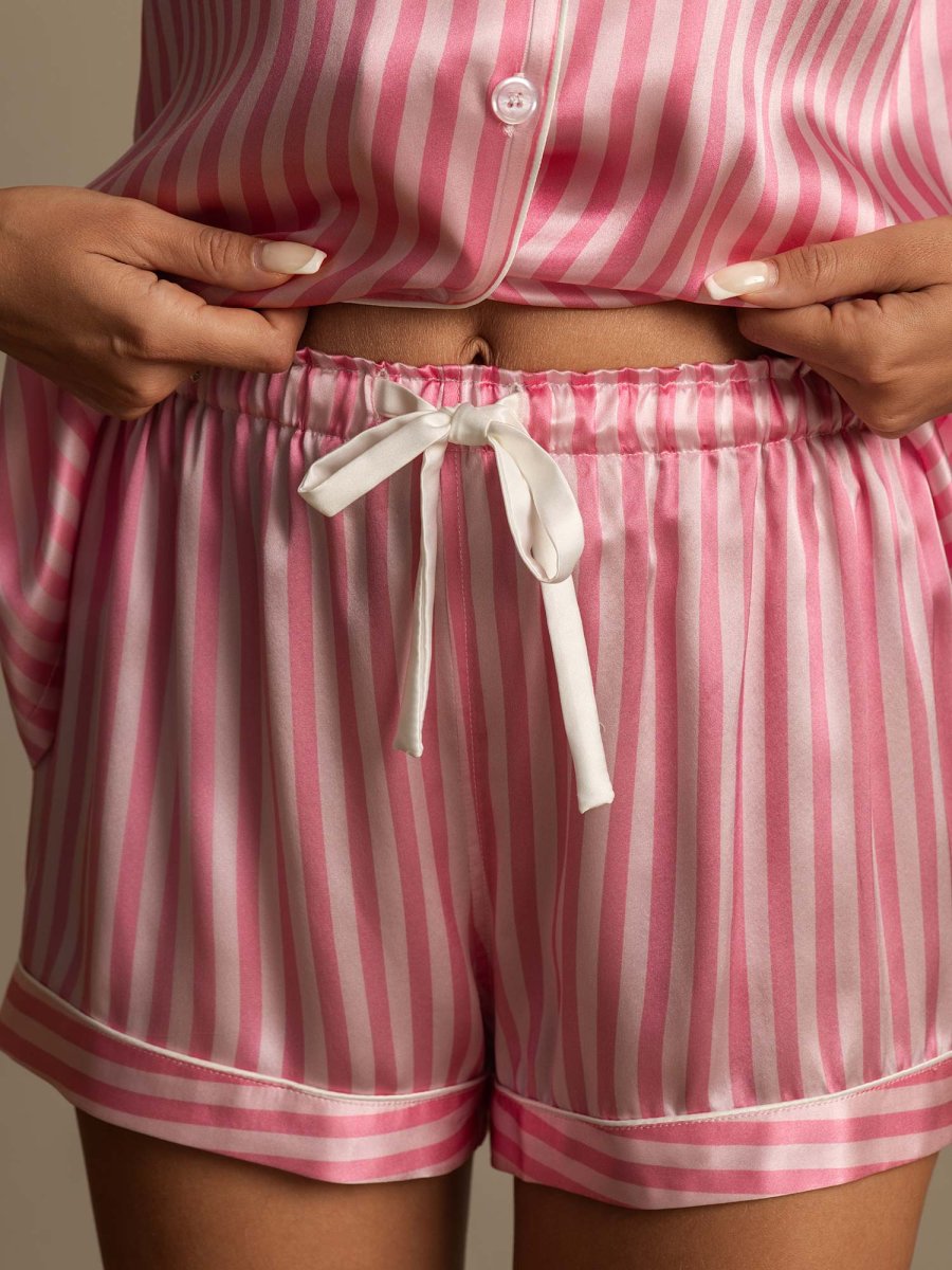 Conjunto De Pijama Para Mujer En Seda Pura Estampado A Rayas Manga Corta Cuello Notch Con Shorts - Imagen 6