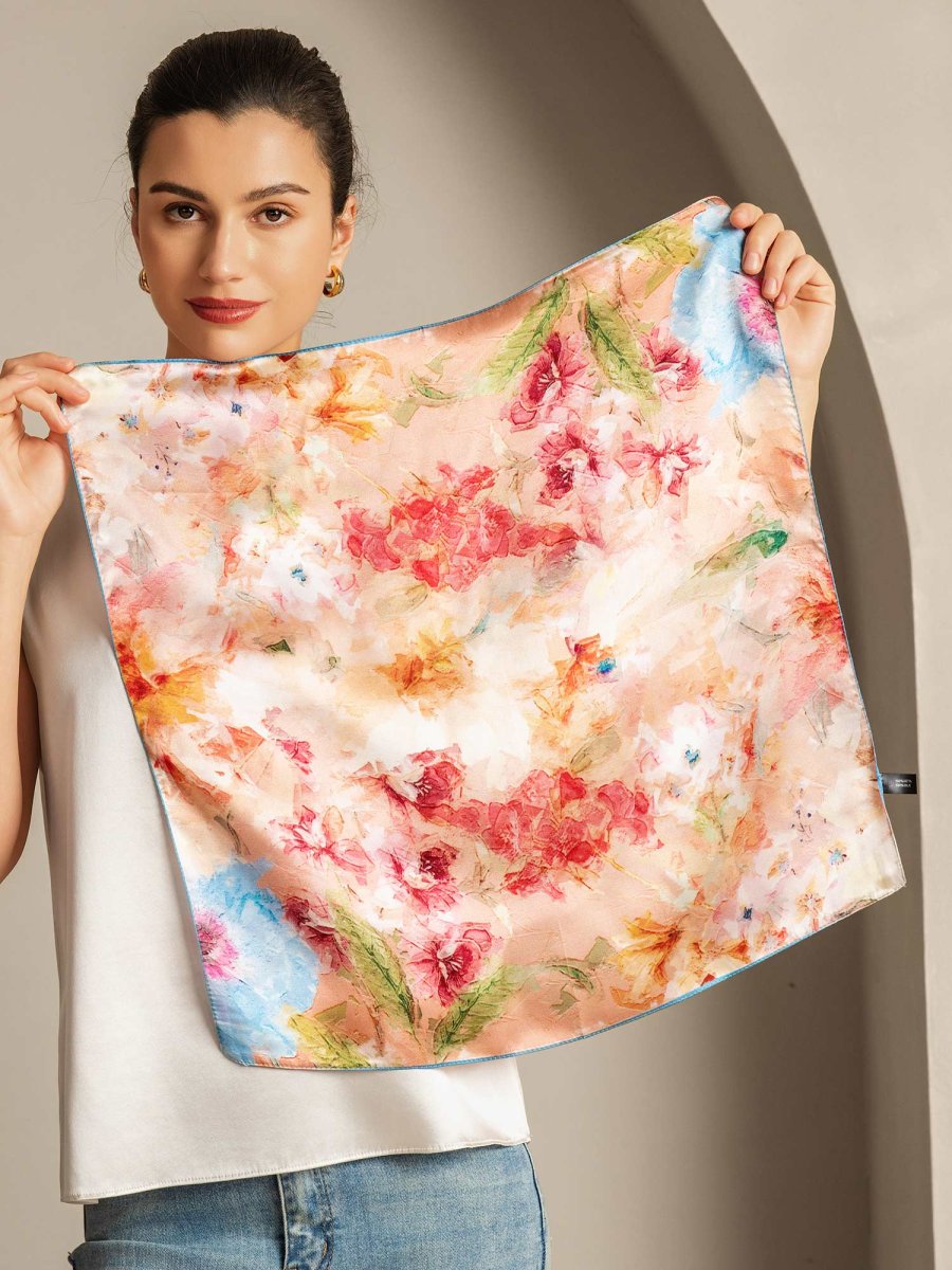 Pure Silk Floral Bliss Square Scarf - Tamaño 53x53cm - Imagen 5