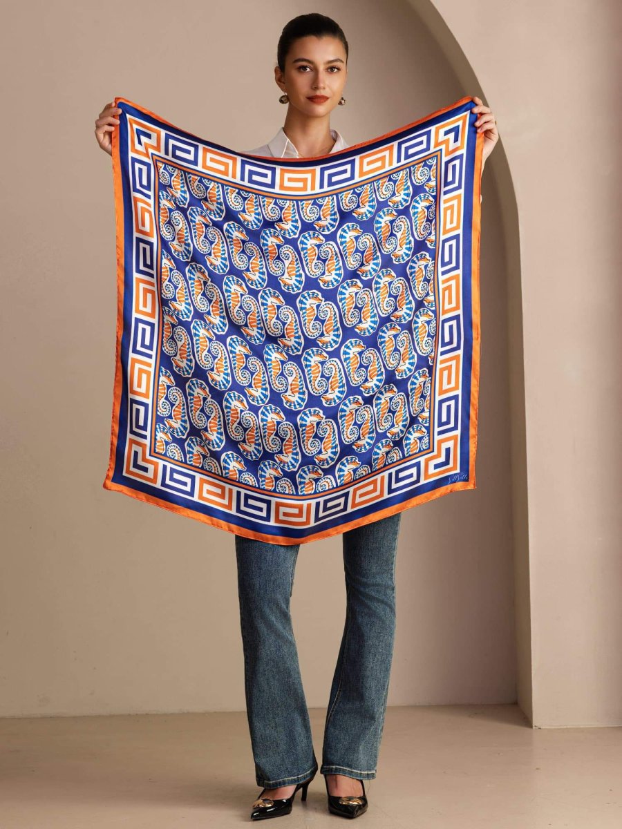 Pañuelo De Seda De Morera 100 Por Ciento Con Estampado De Caballito De Mar Tamaño 90 x 90 cm - Imagen 4