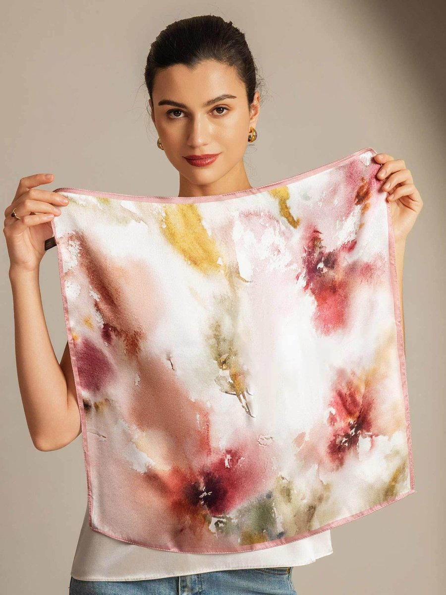 Pañuelo Cuadrado de Seda Pura con Flores y Ribete Rosa 53*53 cm - Imagen 3