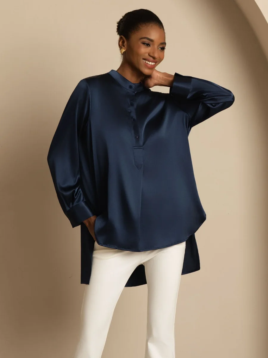 Blusa de mujer de seda 19Momme con Stand Collar High-Low y detalles de botones - Imagen 7
