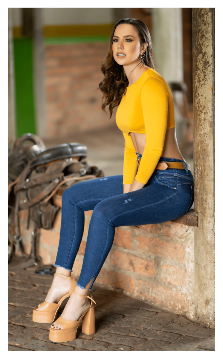 Vaquero Colombiano Levantacola – Bota Pitillo Skinny | Pretina Ancha 4 Botones 2764D - Imagen 5