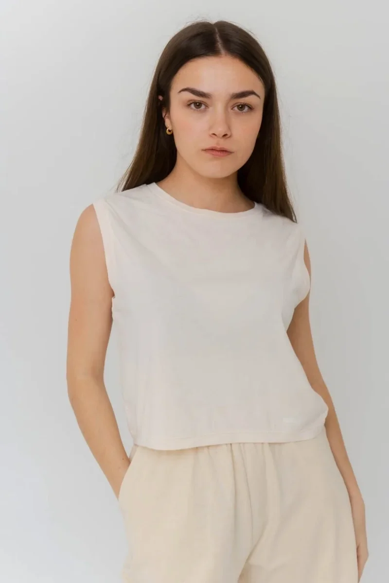 Camiseta crop sin mangas - Marfil Antiguo - Imagen 4