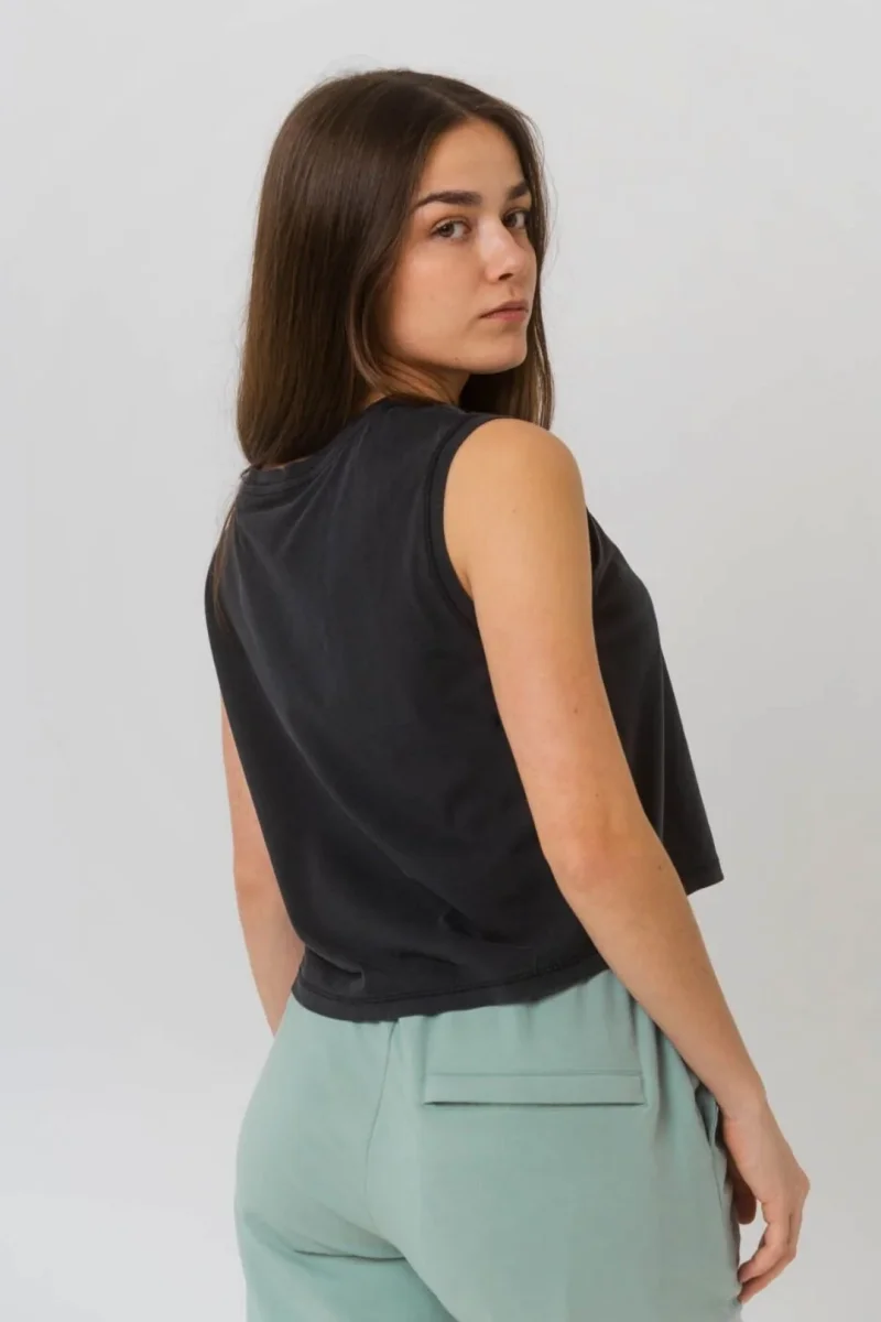 Camiseta crop sin mangas - Gris Carbón Antiguo - Imagen 2