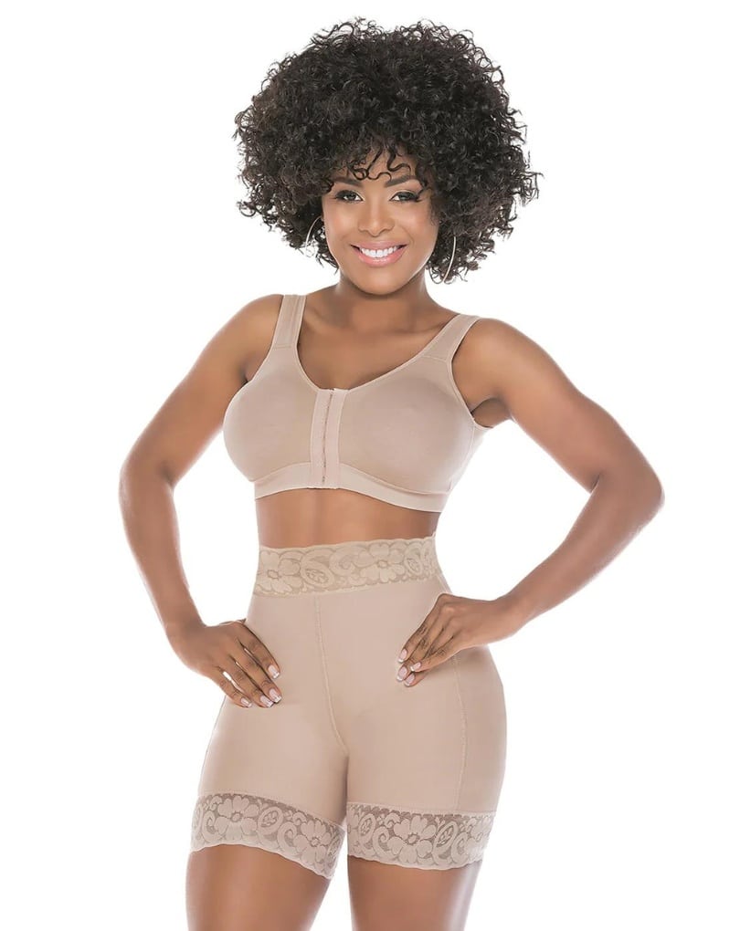SHORT LEVANTACOLA INVISIBLE CON HUECOS INTERNOS DE REALCE PRETINA ENCAJE REF:SALOME 0316-2