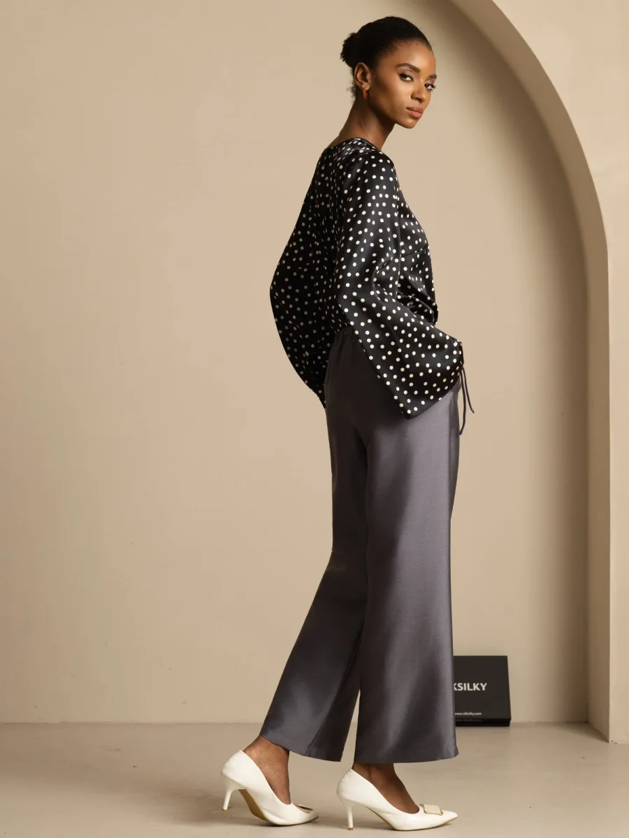 Top De Seda Para Mujer 19Momme Con Estampado De Lunares Mangas Campana Escote Bote - Imagen 8