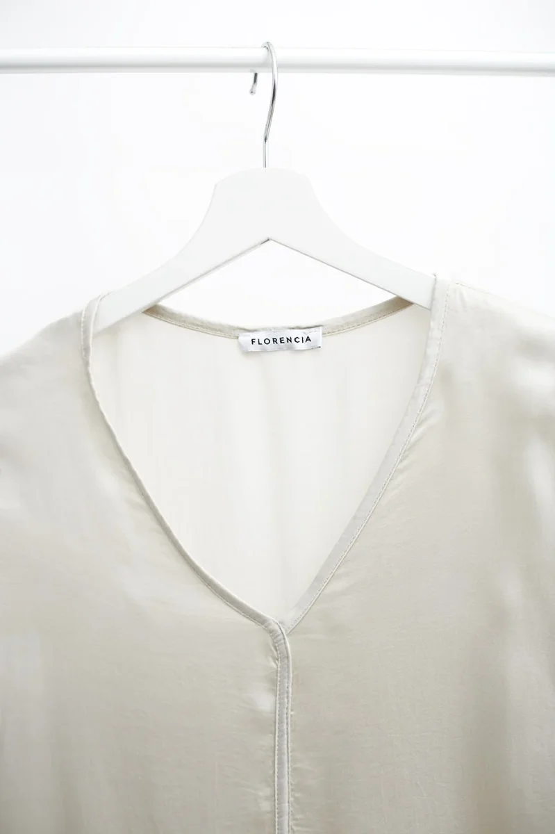 Top satinado detalle costura - Imagen 7