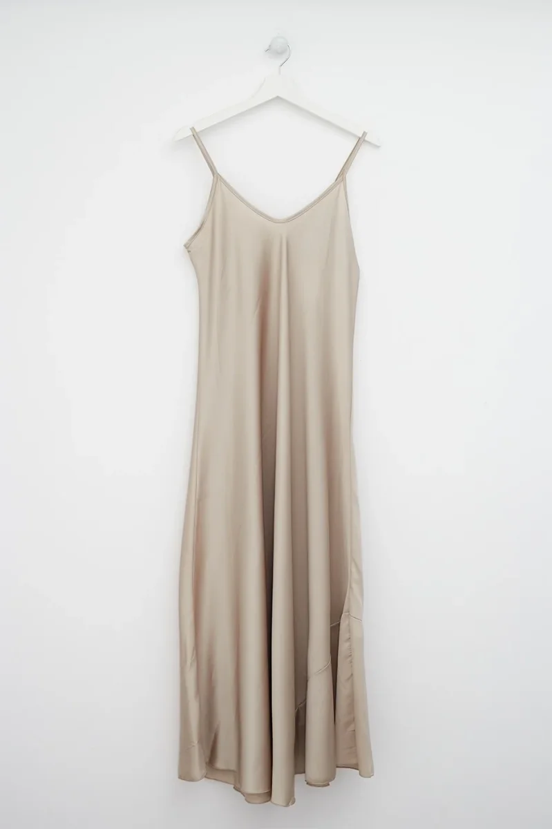 Maxi vestido satinado - Imagen 8
