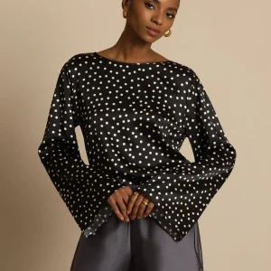 Top De Seda Para Mujer 19Momme Con Estampado De Lunares Mangas Campana Escote Bote