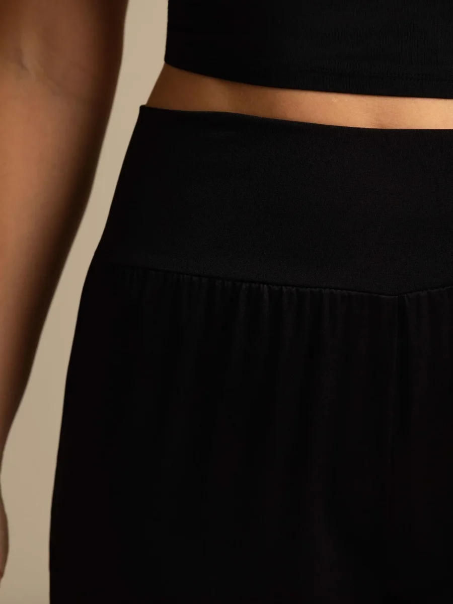 Pantalones de pierna ancha de talle alto para mujer en seda 19Momme con cinturilla elástica ancha - Imagen 5