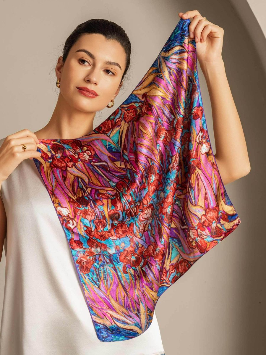 Pañuelo Cuadrado de Seda Pura con Estampado Floral - Tamaño 53x53cm - Imagen 6