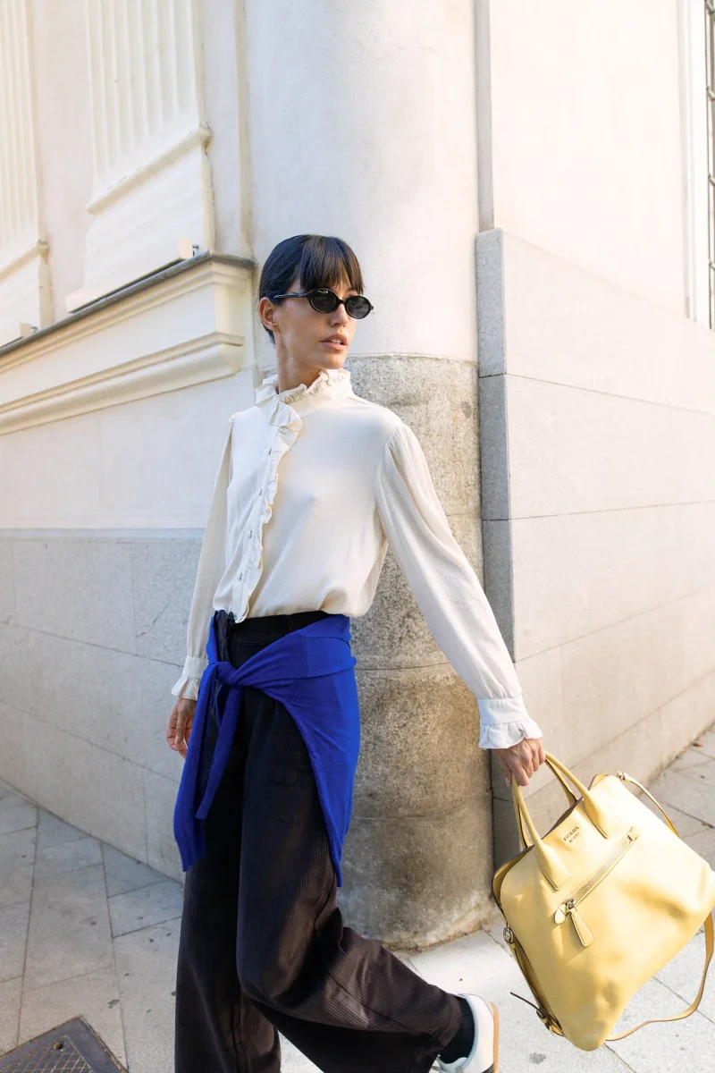 Blusa Amelie Volante Crudo - Imagen 4