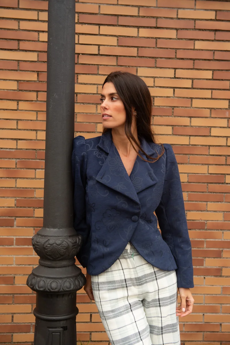 Chaqueta Hearth Azul Marino Estampado Flores - Imagen 4