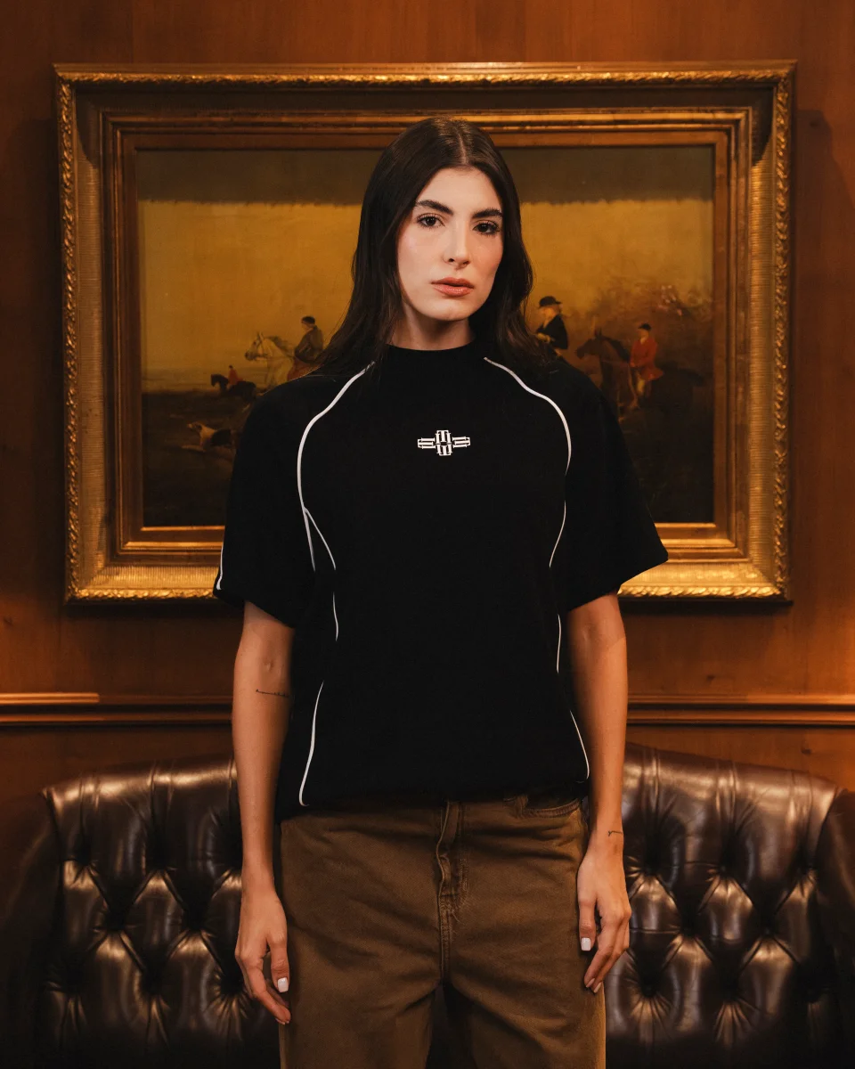 Camiseta Negra Off-Season Mujer - Imagen 4