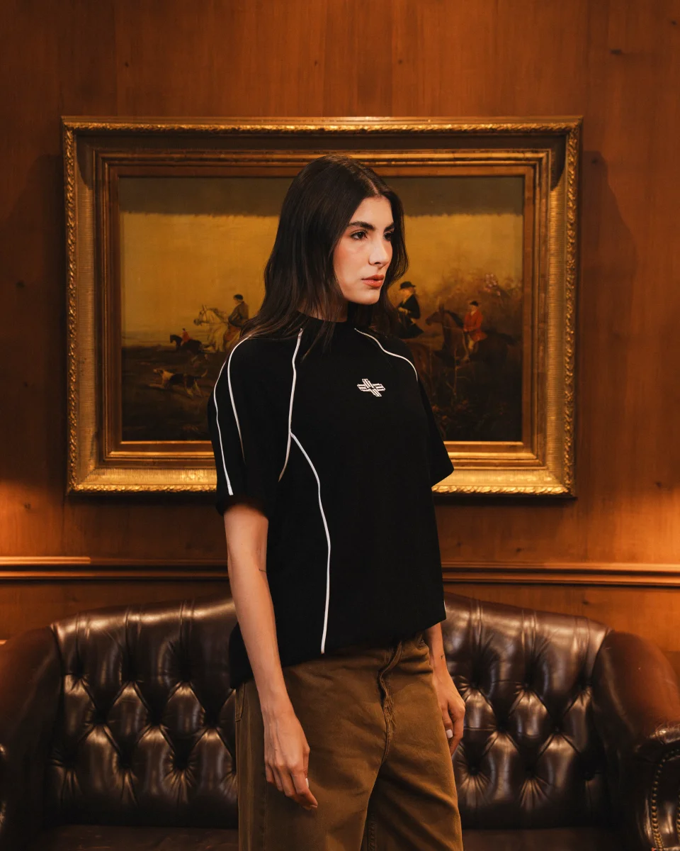 Camiseta Negra Off-Season Mujer - Imagen 3