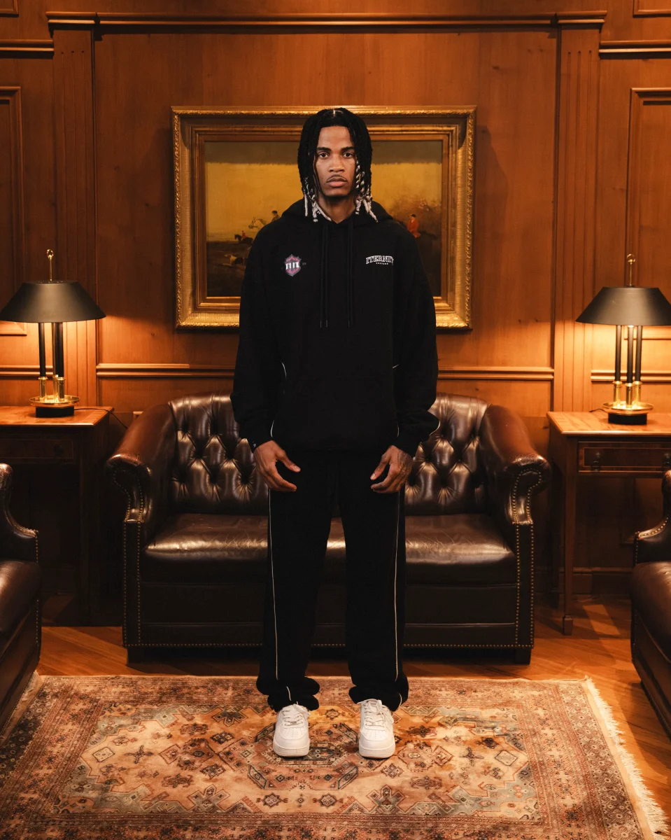 Hoodie Negro Off-Season Hombre - Imagen 2