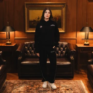 Hoodie Negro Off-Season Mujer