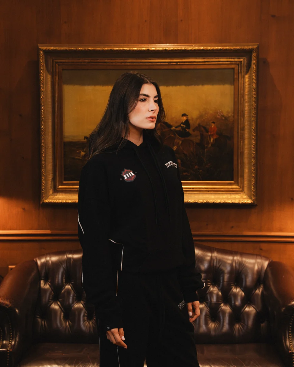 Hoodie Negro Off-Season Mujer - Imagen 3