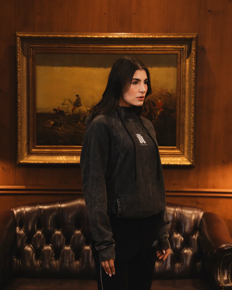 Hoodie Acid Wash Off-Season Mujer - Imagen 3