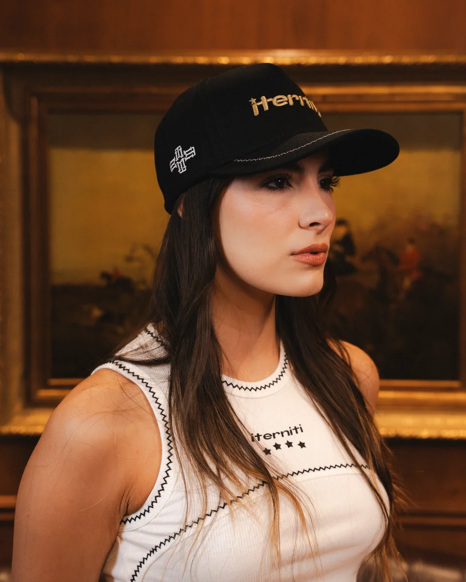 Gorra Negra Off-Season Mujer - Imagen 3