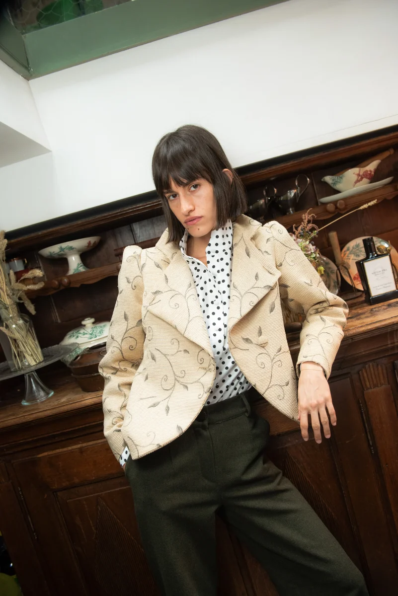 Chaqueta Alsten Beige Estampado Flores - Imagen 3