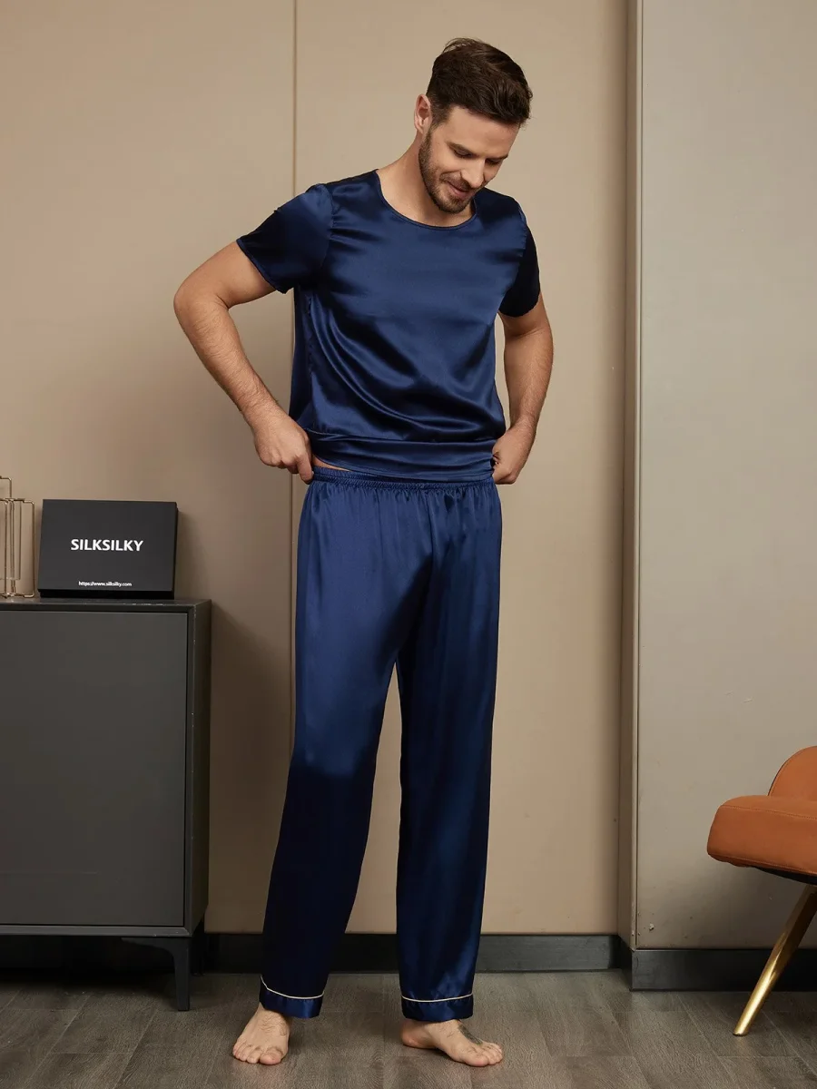 Pijama De Hombre De Pura Seda Con Mangas Cortas Cuello Redondo Y Pantalón - Imagen 5
