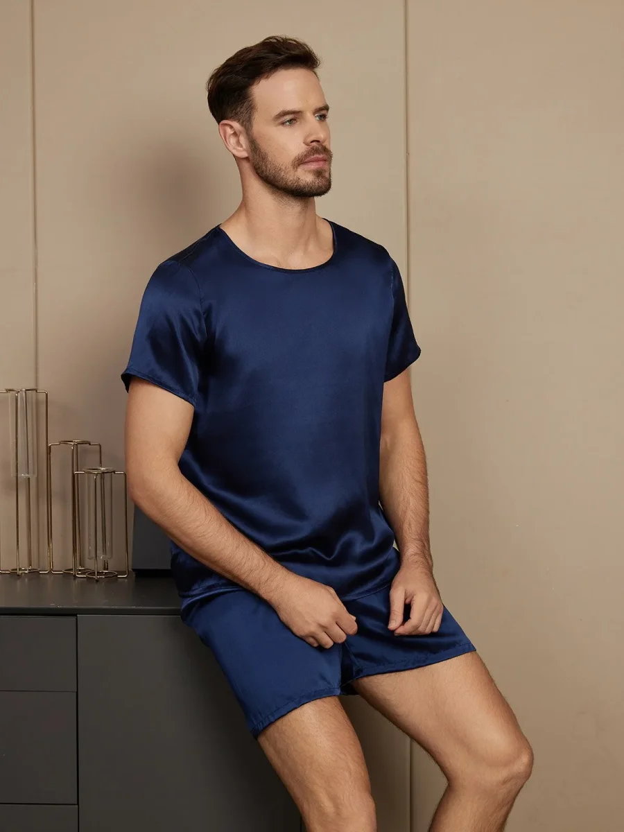 Pijama De Hombre De Pura Seda Con Mangas Cortas Cuello Redondo Y Shorts - Imagen 5