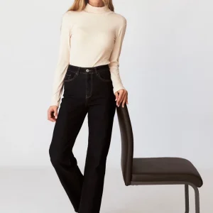 Jeans straight leg básicos