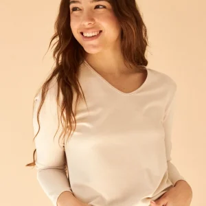 Camiseta básica cuello punta