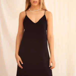 Vestido mini cruzado fluido