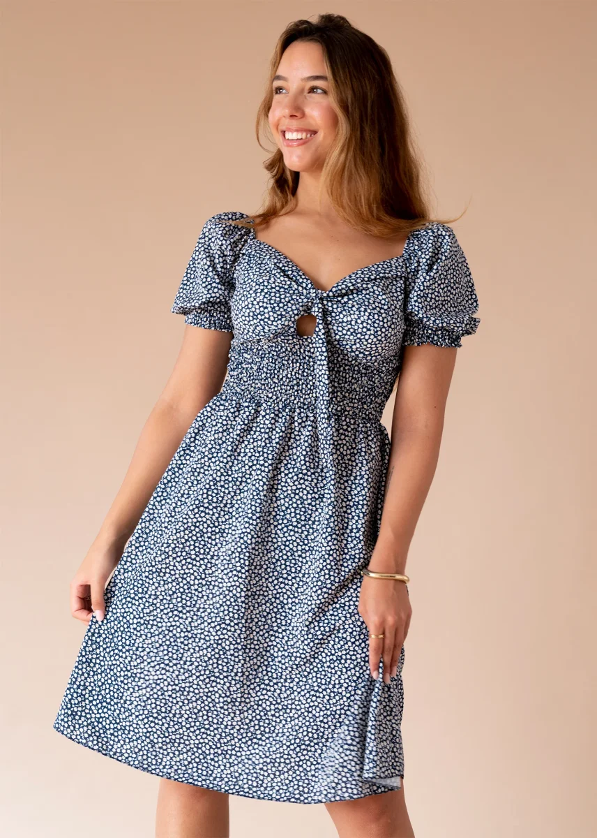 Vestido corto floral - Imagen 3