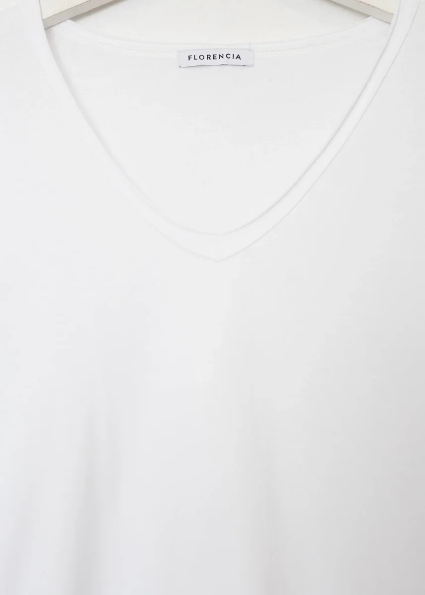 Camiseta básica cuello punta - Imagen 7