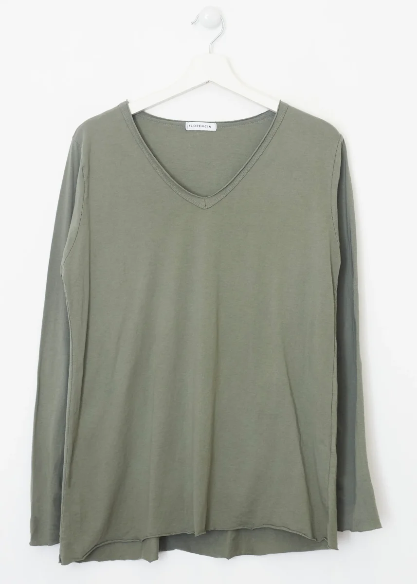 Camiseta básica cuello punta - Imagen 4