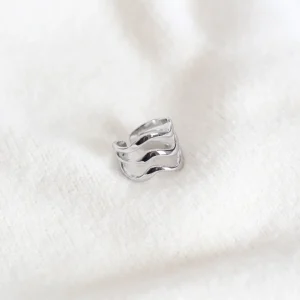 Anillo triple línea ondulada