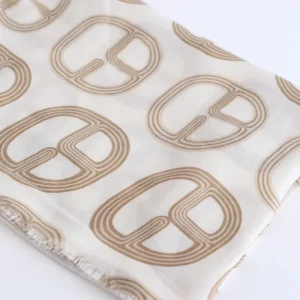 Pañuelo hebillas desflecado