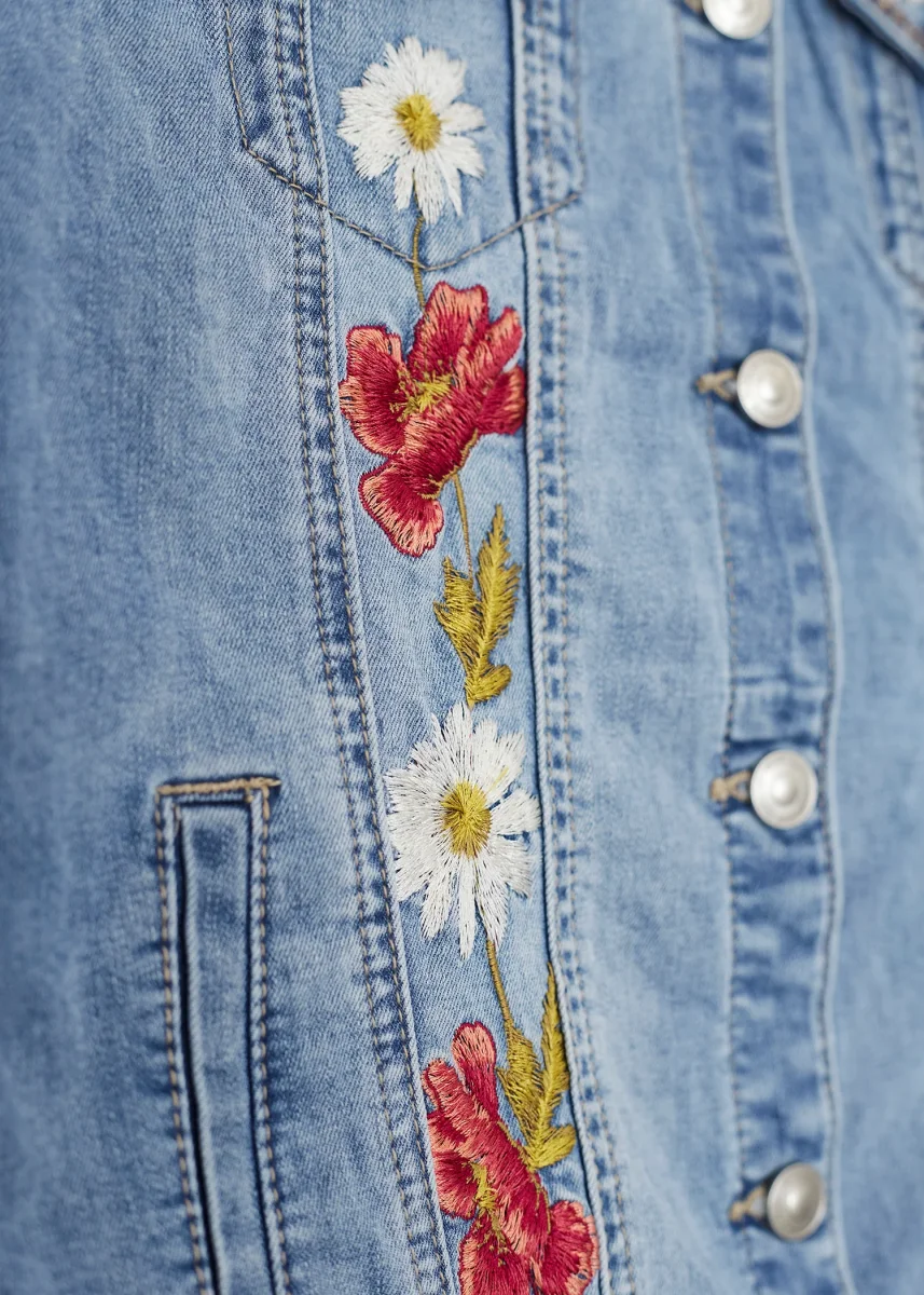 Cazadora denim bordados - Imagen 5