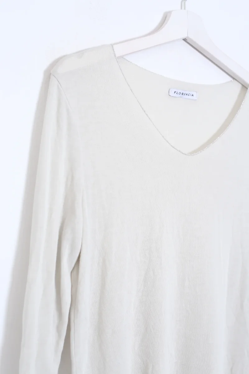 Camiseta cuello punta plata - Imagen 8