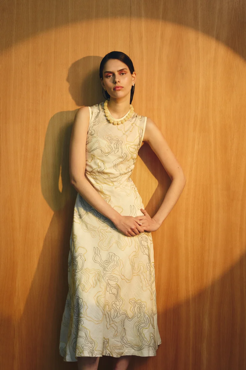 Vestido Sprezzatura Bordados Amarillo - Imagen 7