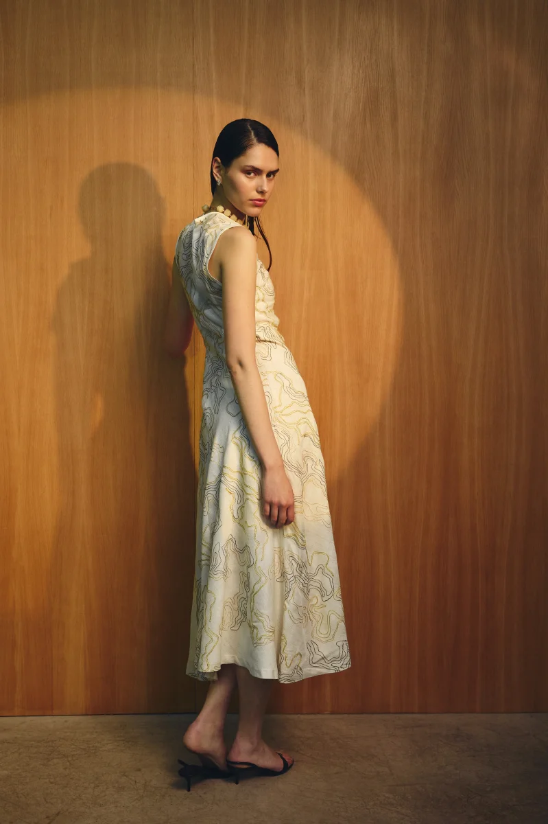Vestido Sprezzatura Bordados Amarillo - Imagen 8