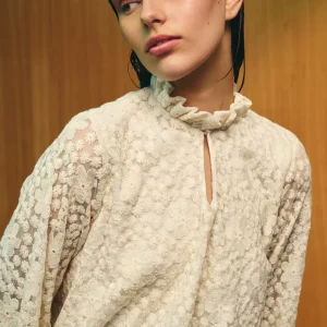 Blusa Vita Lenta Bordados Blanco