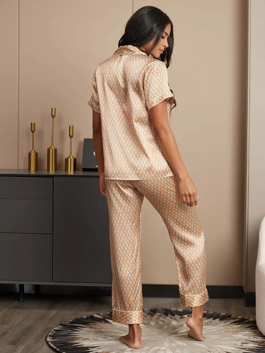 Pijama De Mujer De Seda Pura Con Estampado Geométrico De Manga Corta Con Cuello De Solapa Y Pantalones - Imagen 3
