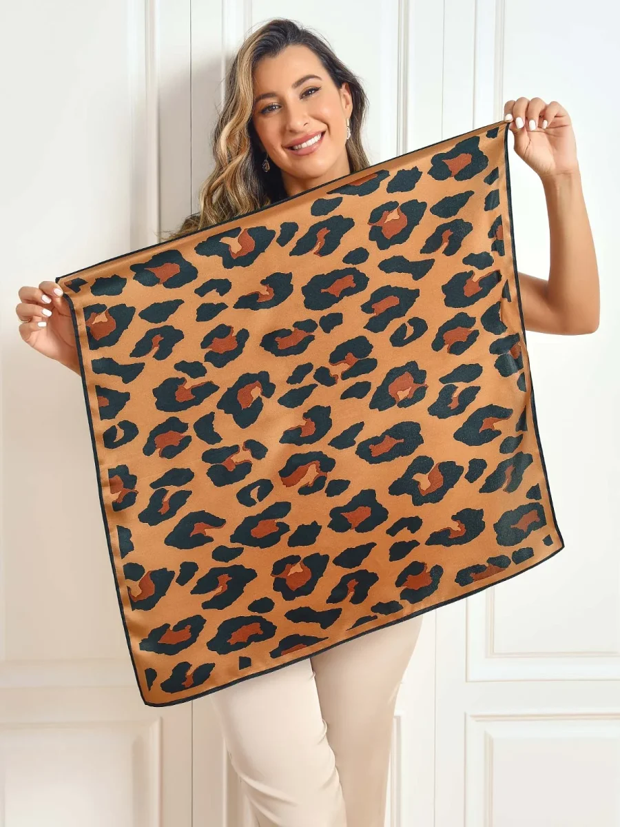 Pañuelo cuadrado estampado de seda pura 68x68cm/26,8