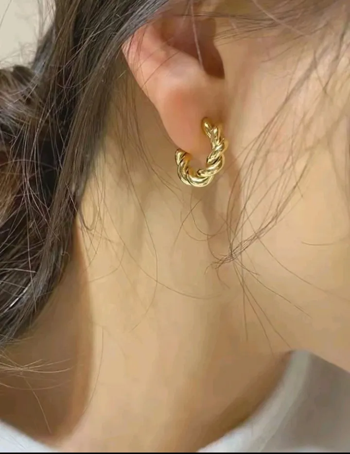 Pendientes de metal diseño de aro abierto, Gala