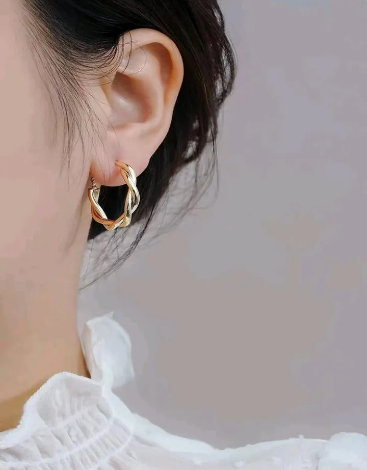 Pendientes geométricos de aro retorcido, Helen - Imagen 7
