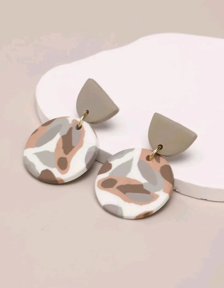 Pendientes geométricos redondos, Noa - Imagen 4