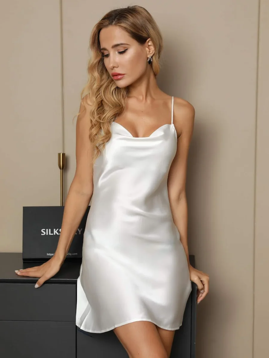 Mini camisón de pura seda con cuello vuelto - Imagen 4